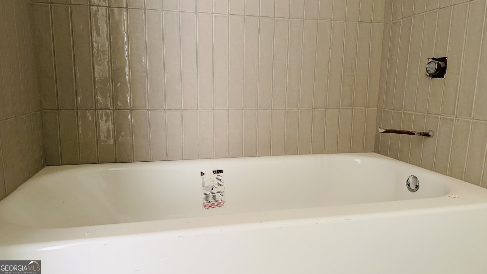 8060 Nevo Road Hiram - 54