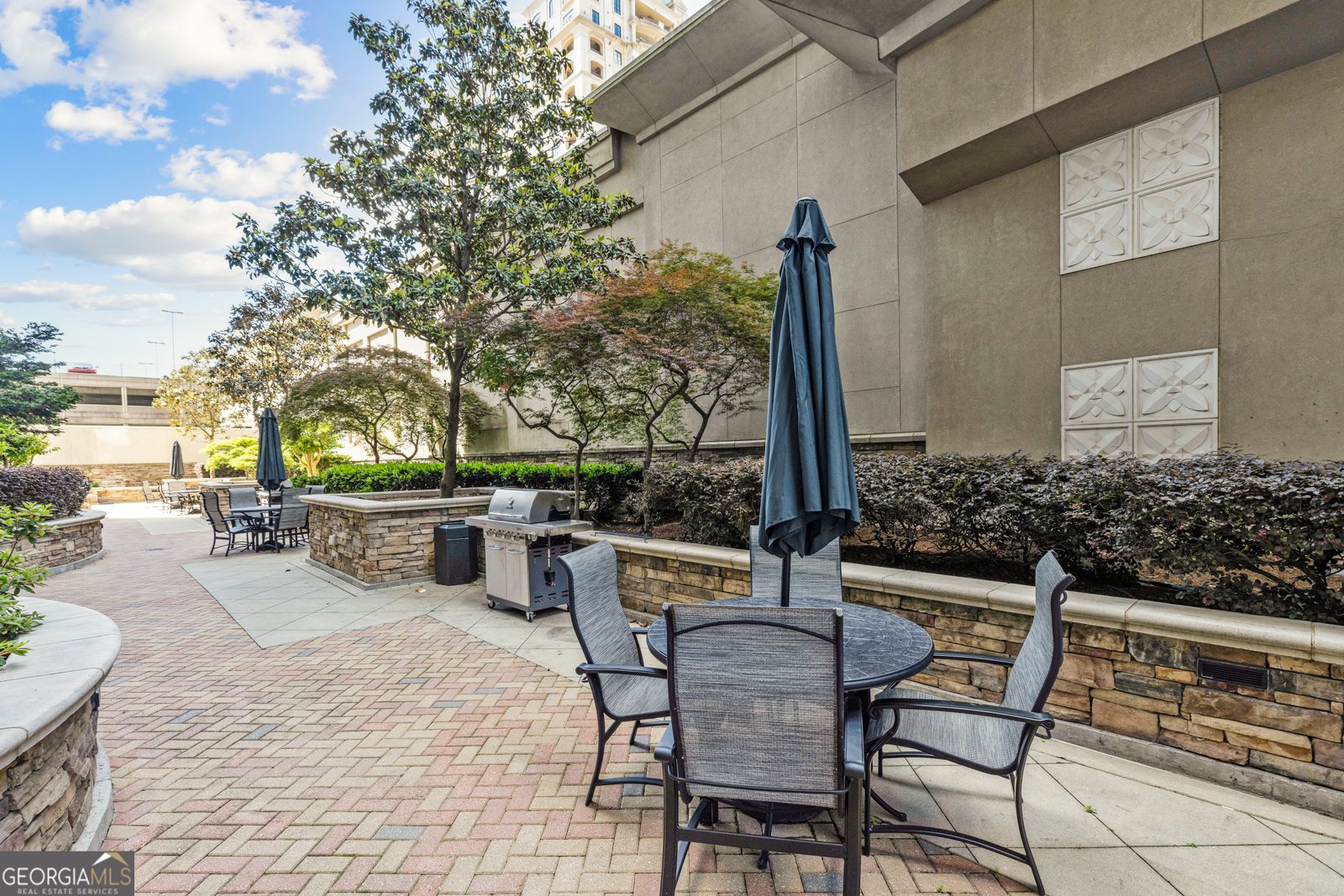 3040 Peachtree Road Atlanta - 27