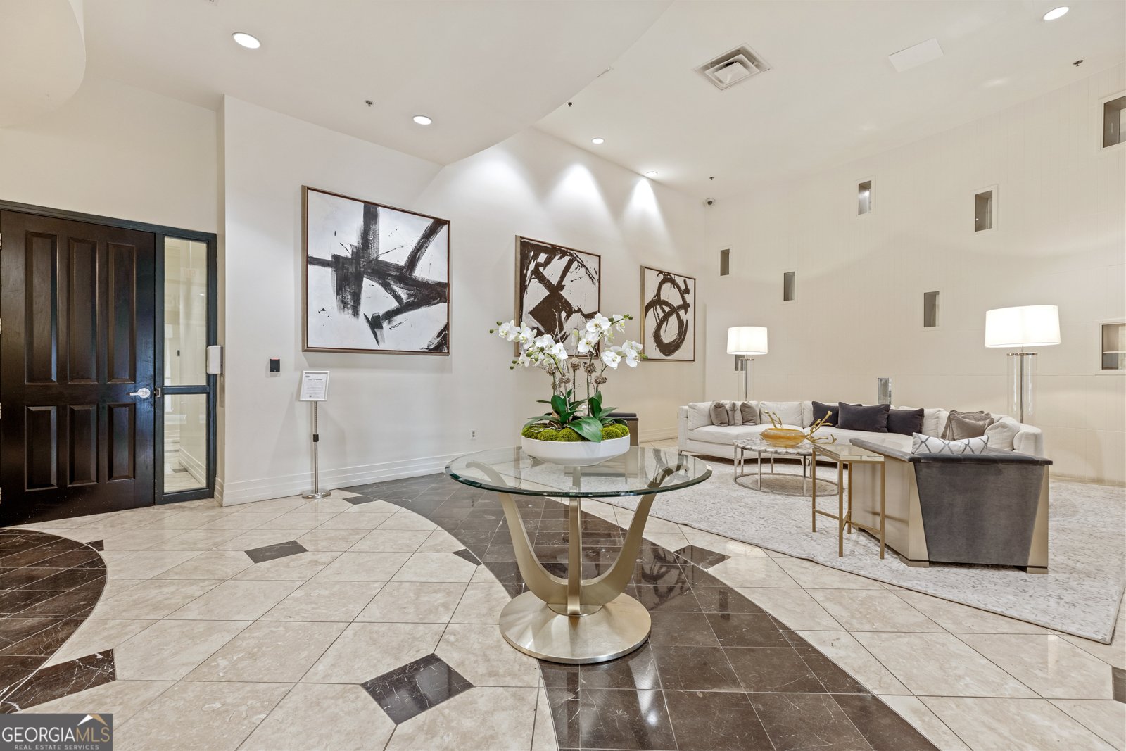 3040 Peachtree Road Atlanta - 33