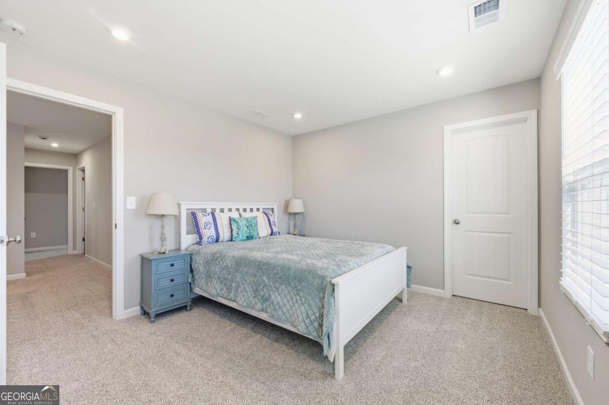 556 Crystal Lake Parkway Hoschton - 29