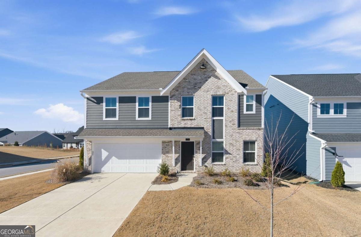 556 Crystal Lake Parkway Hoschton - 38