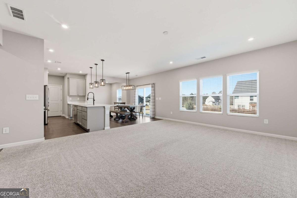 556 Crystal Lake Parkway Hoschton - 9