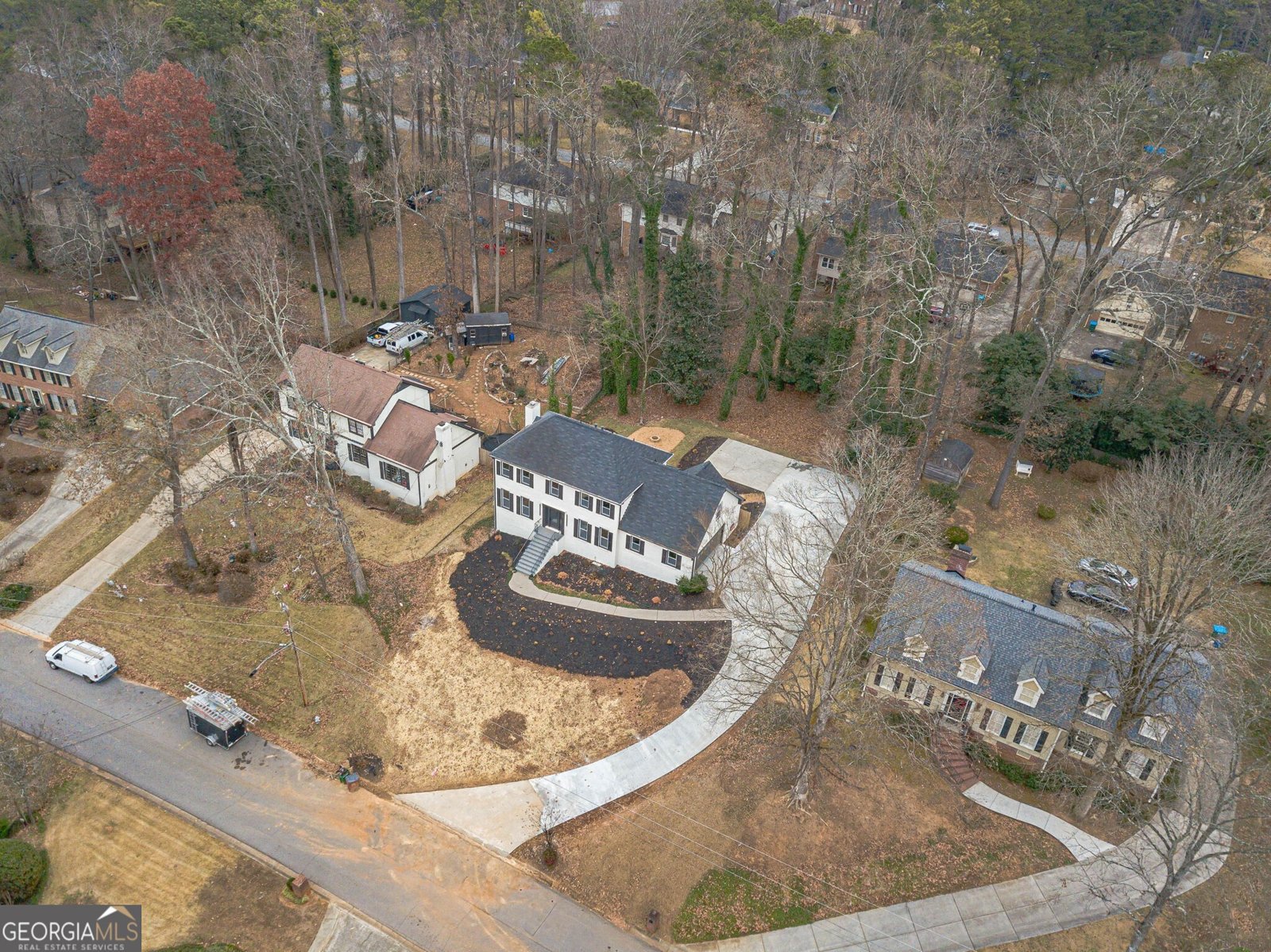 380 Cardigan Circle Lilburn - 2