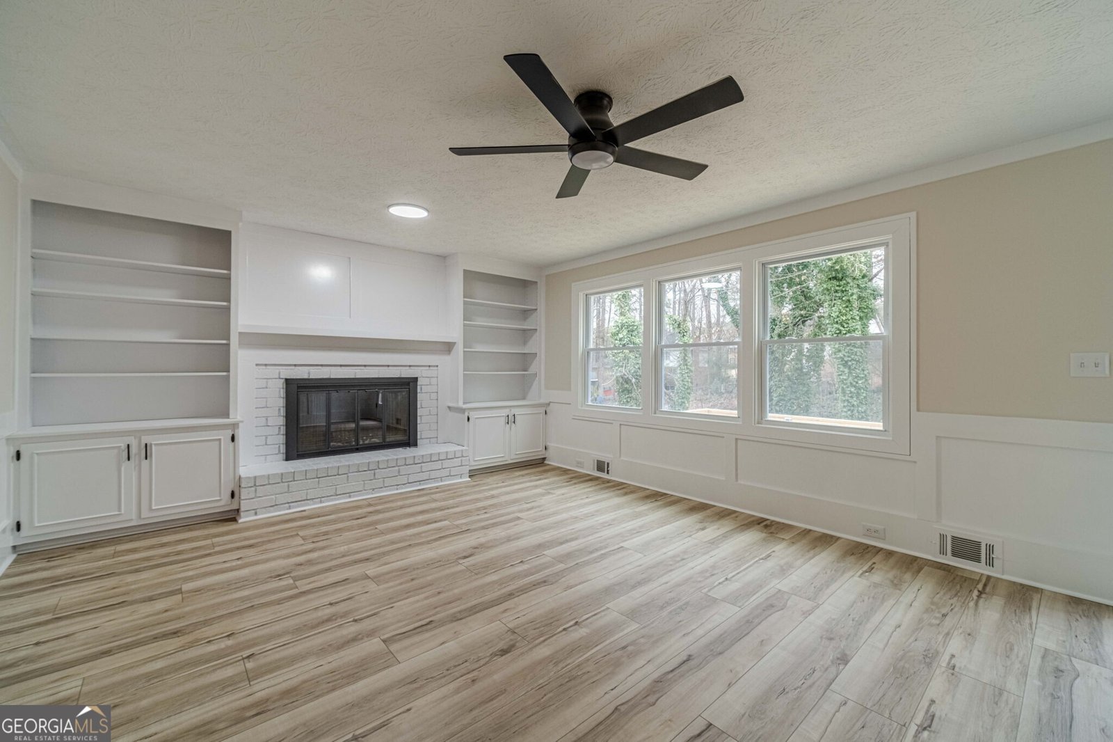 380 Cardigan Circle Lilburn - 23