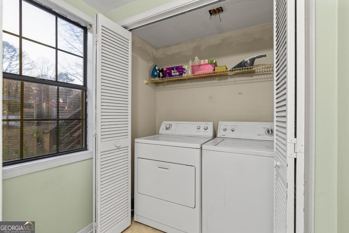 2220 Davis Oaks Court Stone Mountain - 33