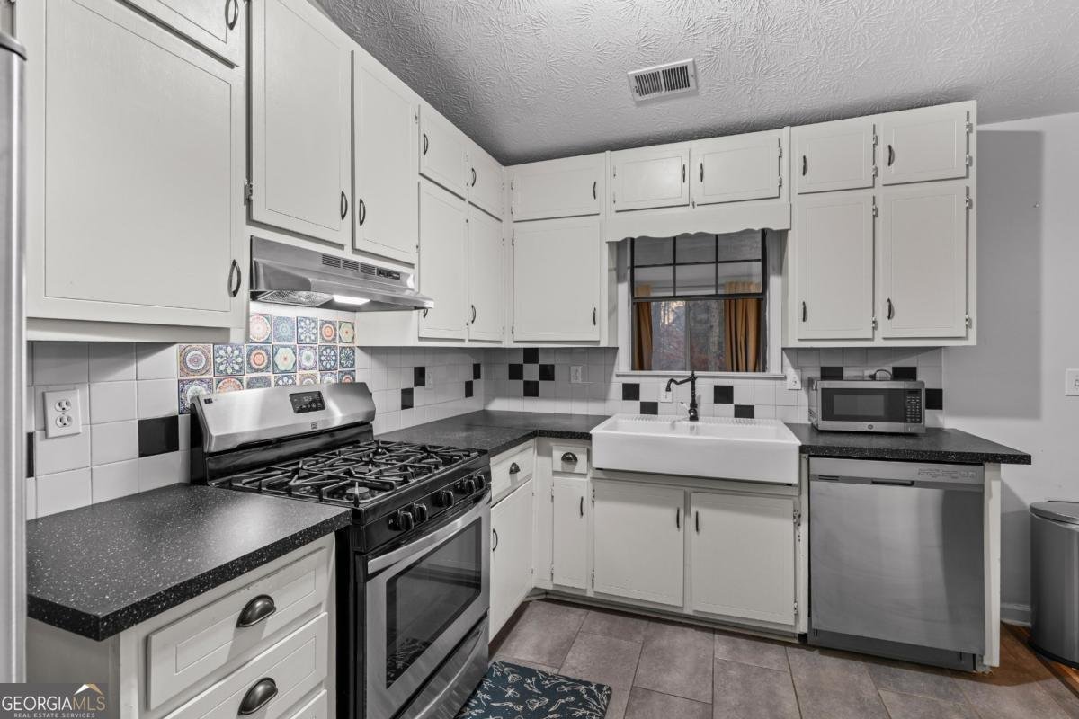 2220 Davis Oaks Court Stone Mountain - 7