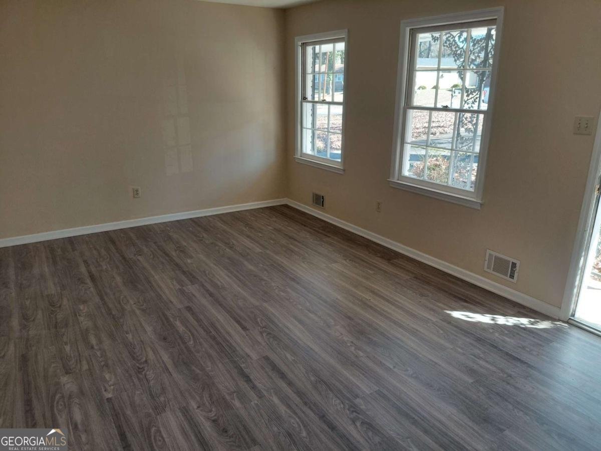 545 Oak Valley Drive Riverdale - Photo 8