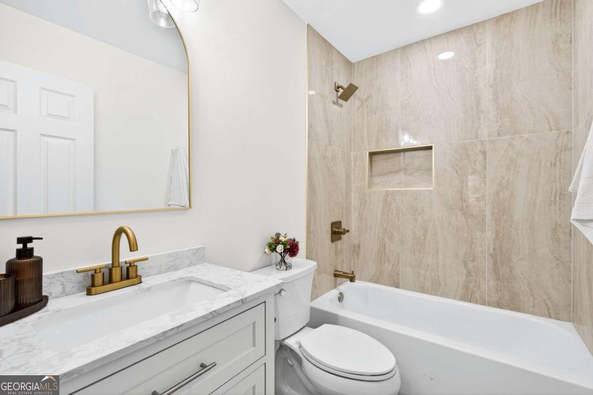 2720 Ivanhoe Lane Smyrna - 27