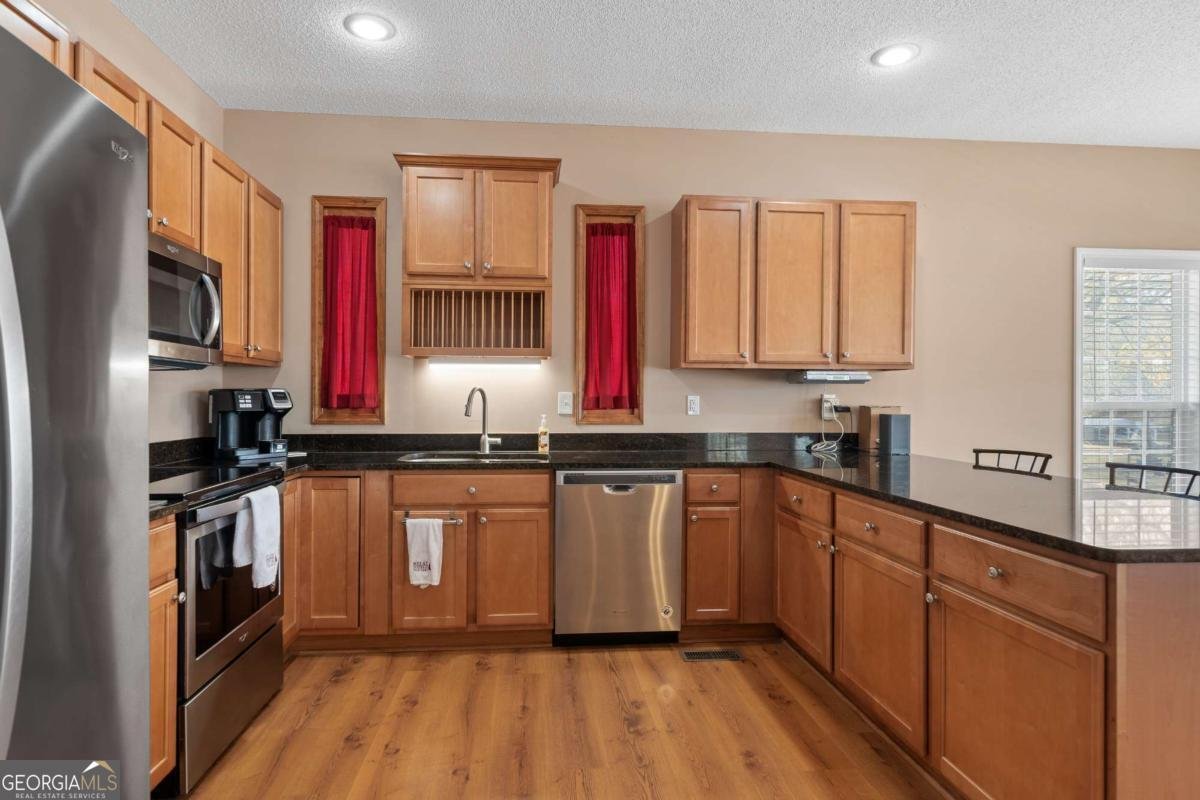 473 Jamesway Drive Sparta - 18