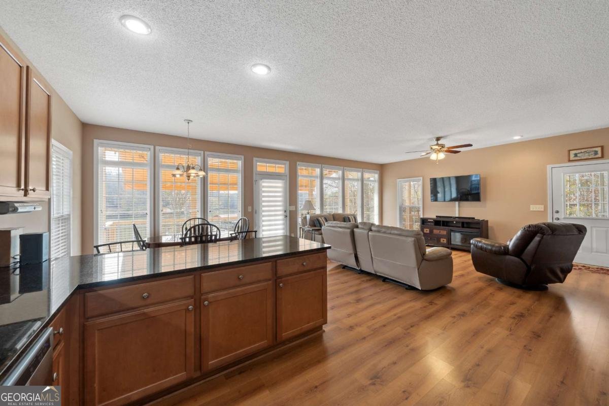 473 Jamesway Drive Sparta - 21