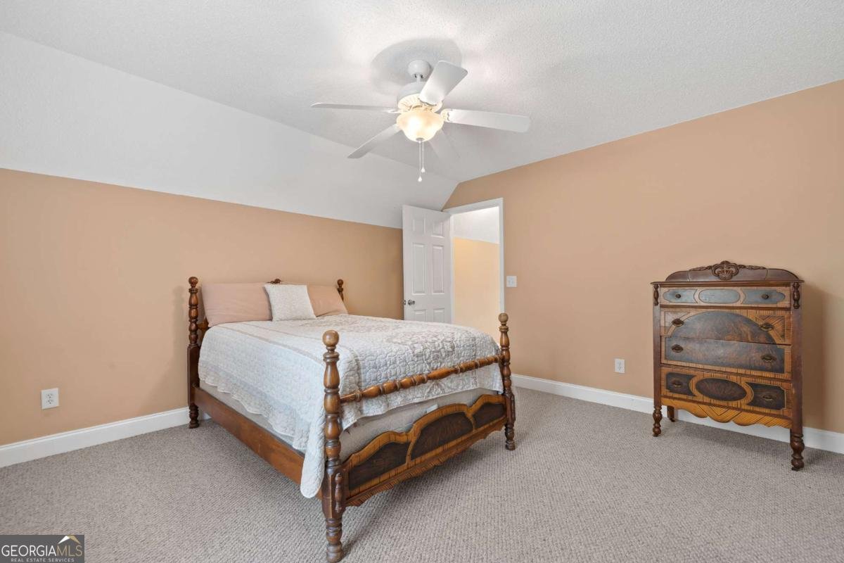 473 Jamesway Drive Sparta - 33