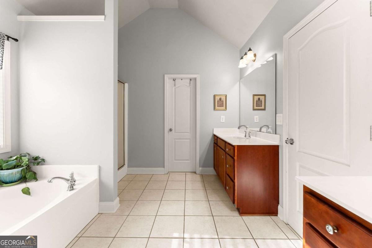 725 Larry Lane Winder - 30