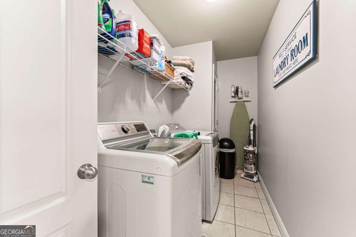 725 Larry Lane Winder - 37