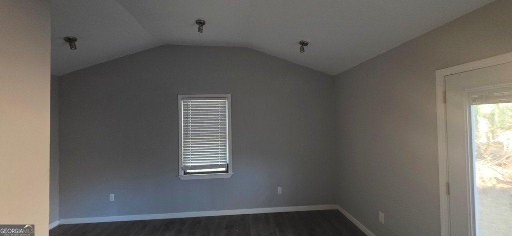 1032 Valley View Road Atlanta - 5