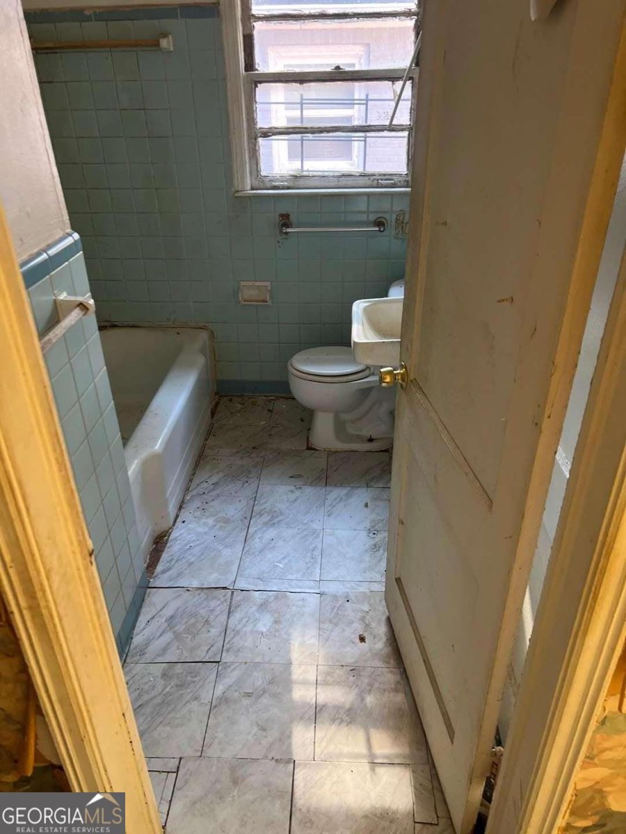 1168 Dolphin Drive Atlanta - 11