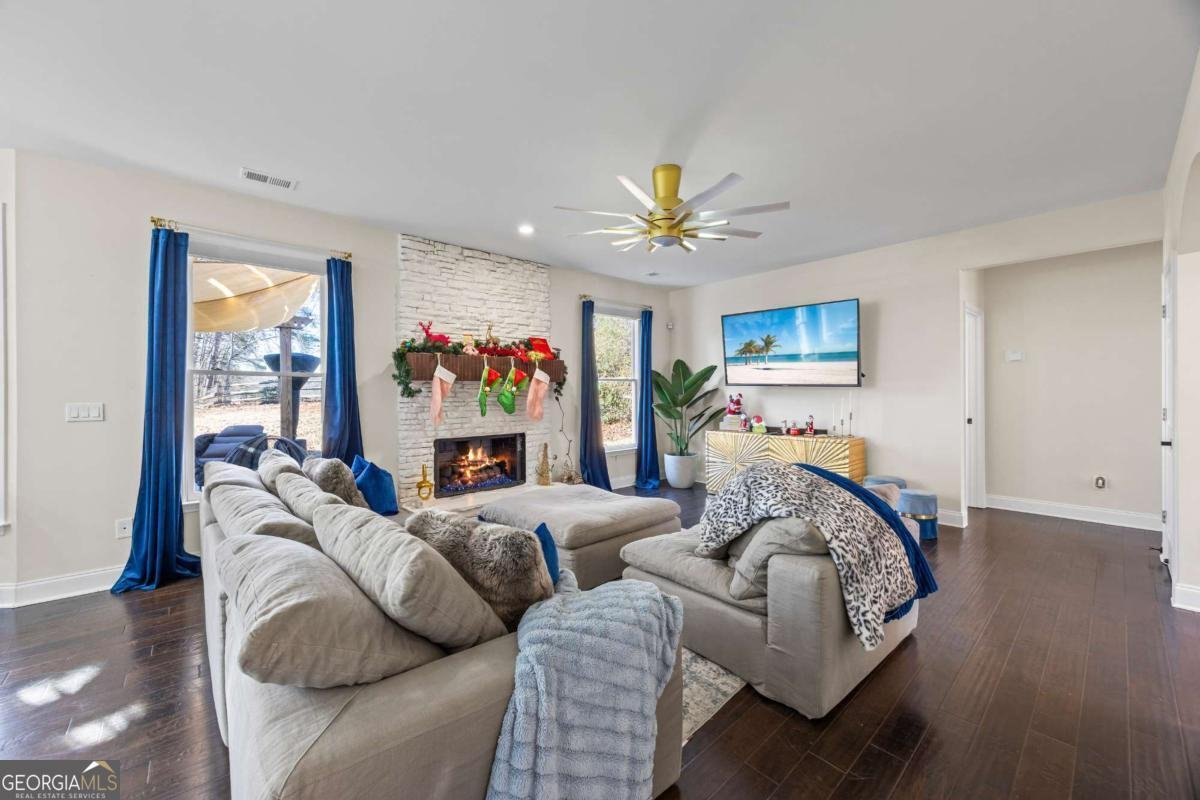 6420 Hills Court Cumming - 11