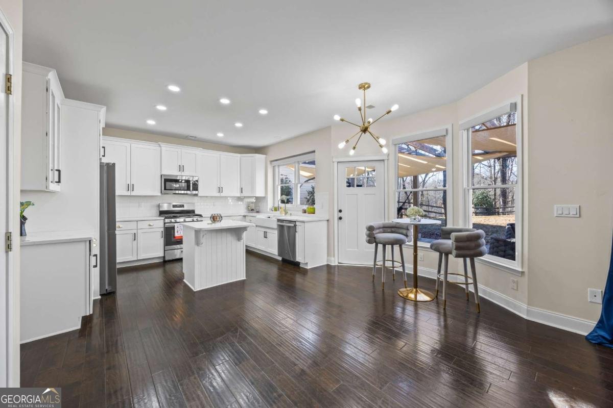 6420 Hills Court Cumming - 17