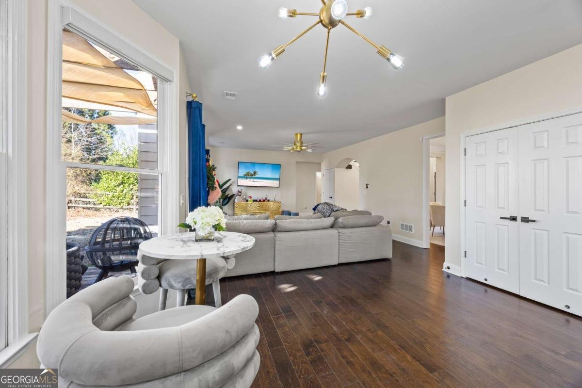 6420 Hills Court Cumming - 18