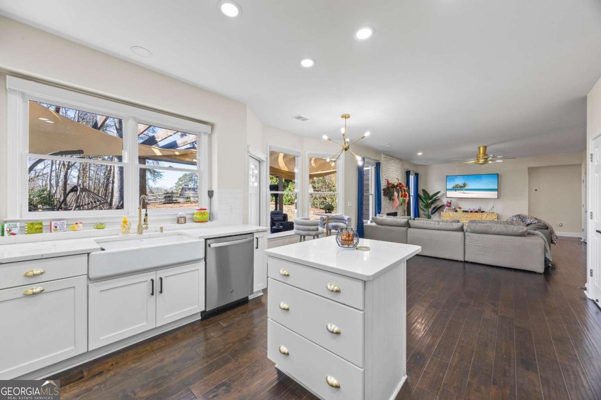 6420 Hills Court Cumming - 22