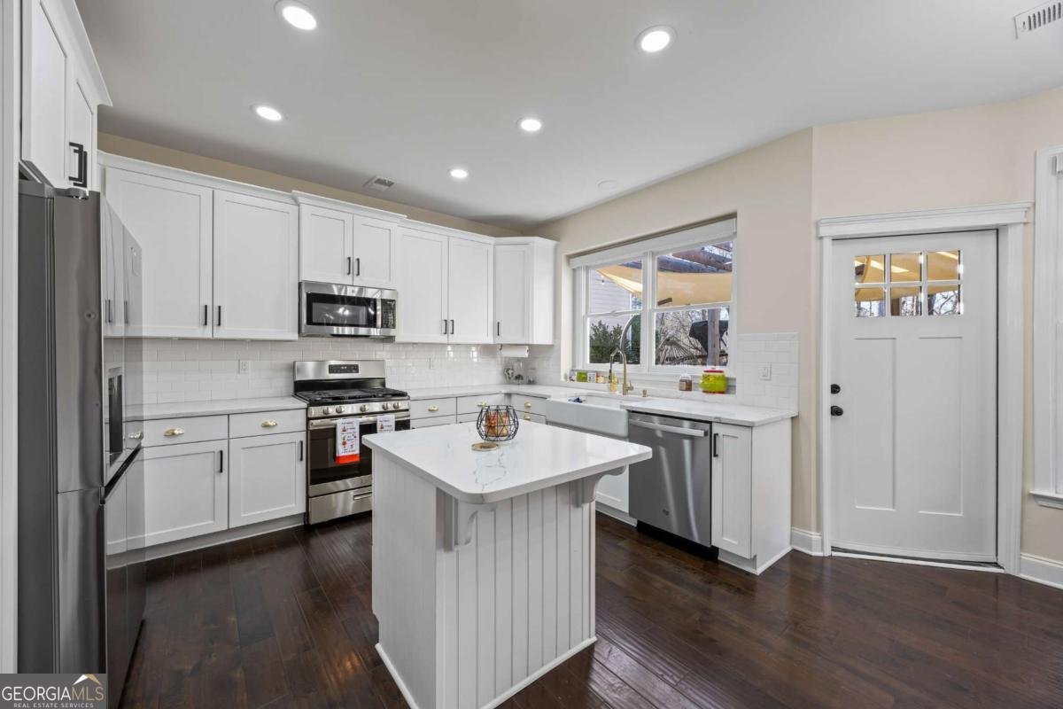 6420 Hills Court Cumming - 23