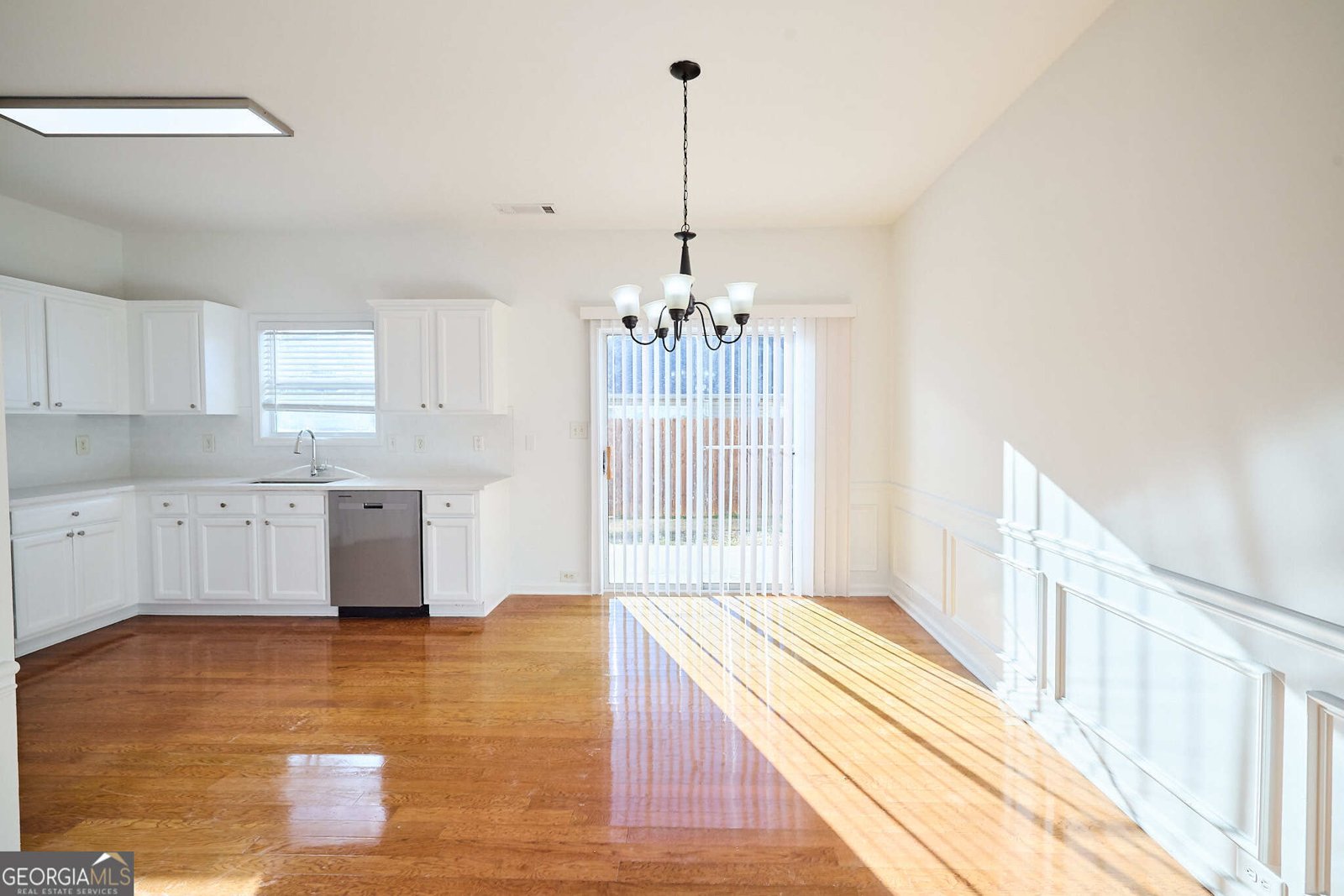 1930 DILCREST Drive Duluth - Photo 26