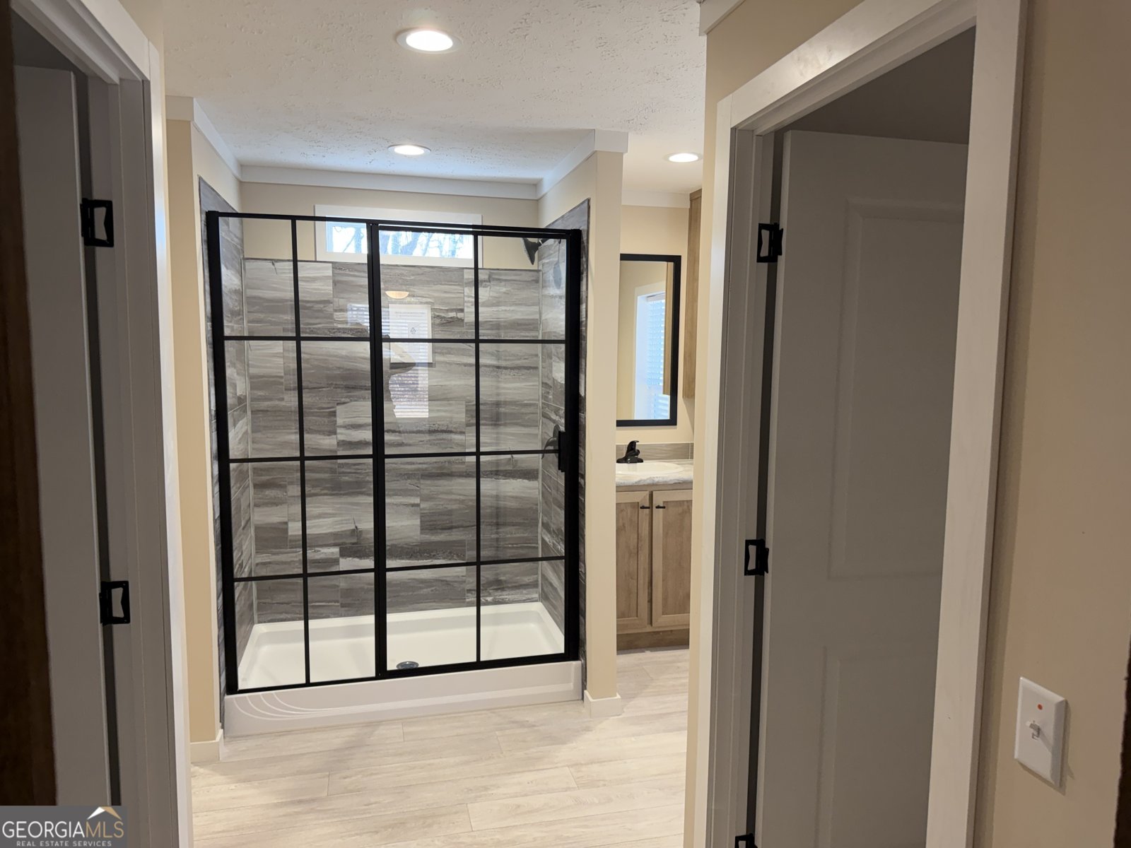 295 BC Grant Road Alto - 21