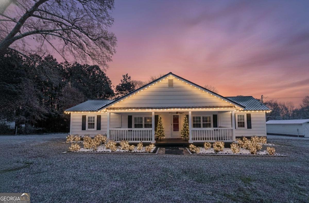 2802 Stanton Road Conyers - Photo 1