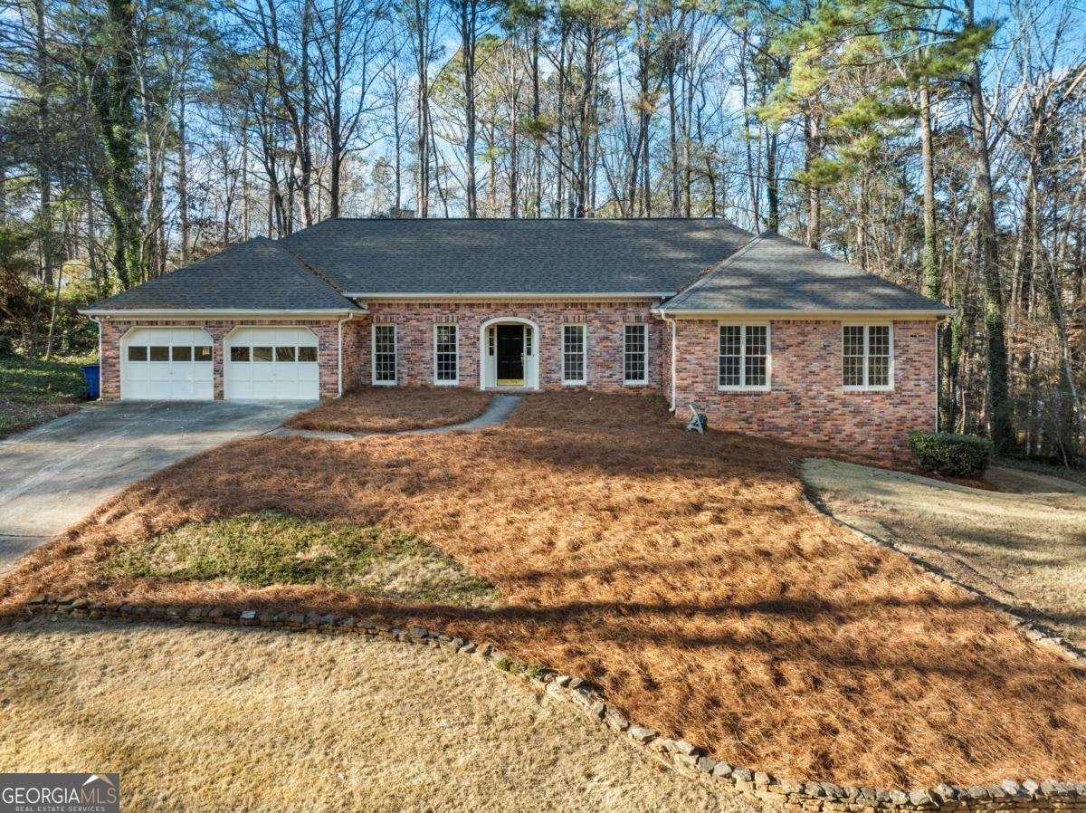 3420 Belleford Court Roswell - Photo 1