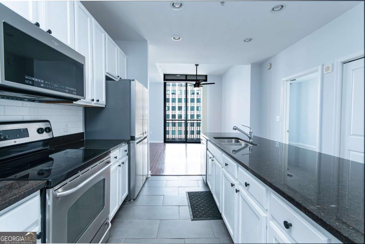 3040 Peachtree Road Atlanta - main photo