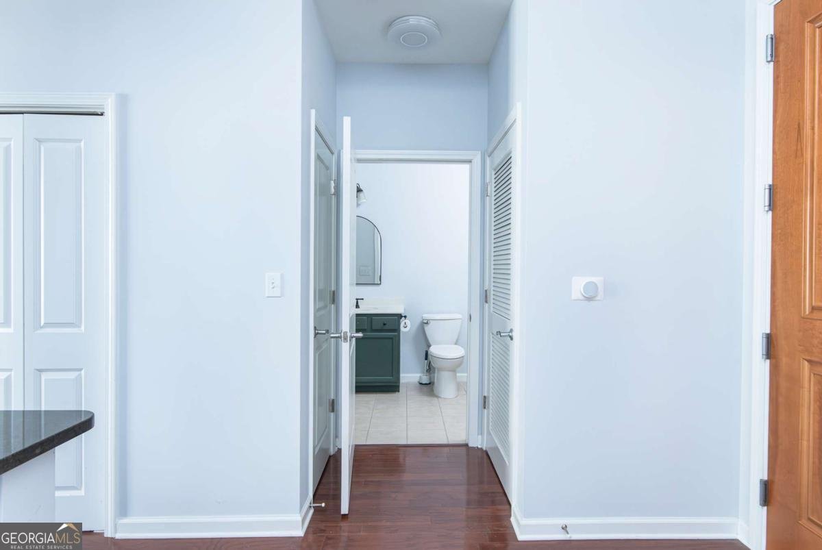 3040 Peachtree Road Atlanta - 17