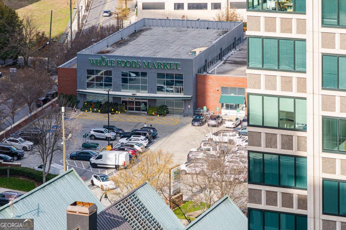 3040 Peachtree Road Atlanta - 24