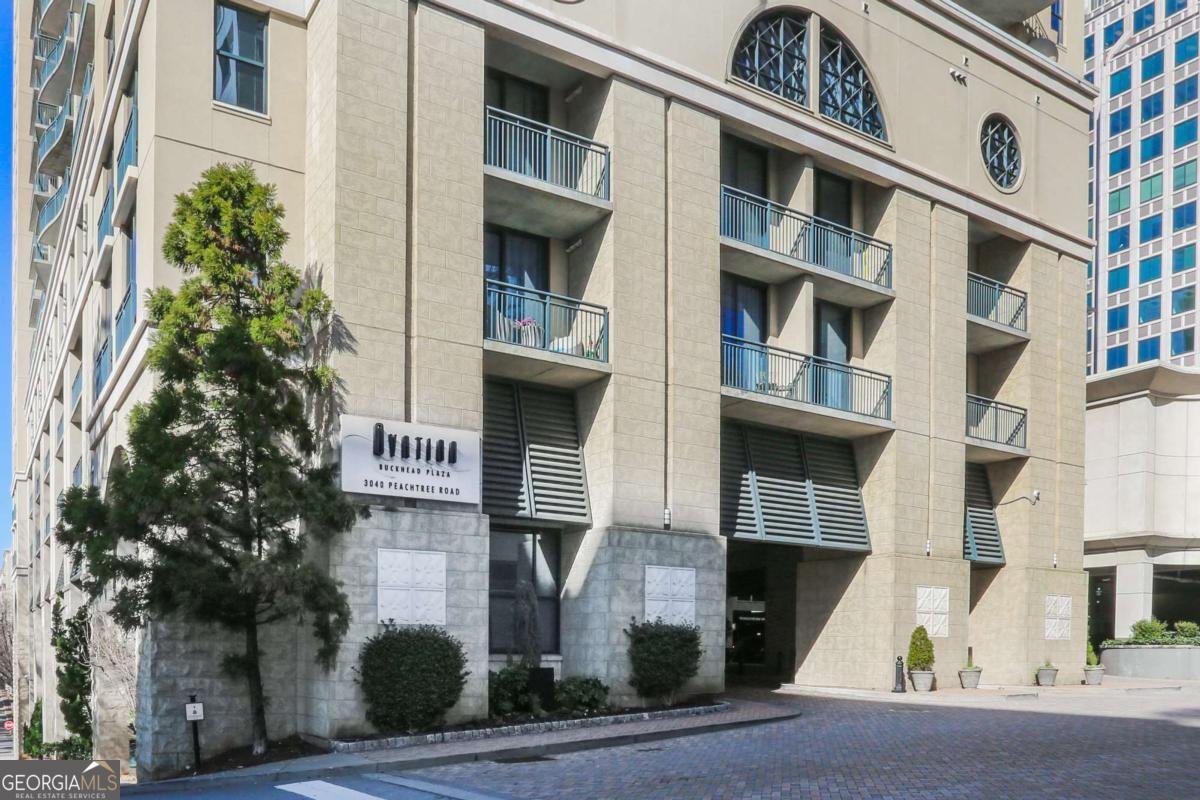 3040 Peachtree Road Atlanta - 26