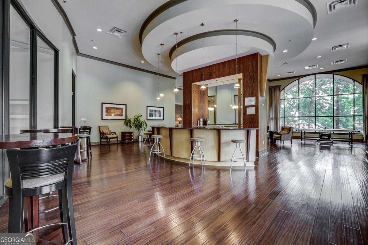 3040 Peachtree Road Atlanta - 35