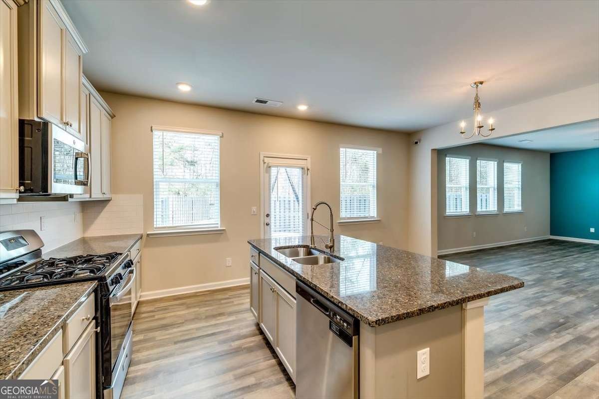 4224 Woodsley Place Loganville - Photo 13