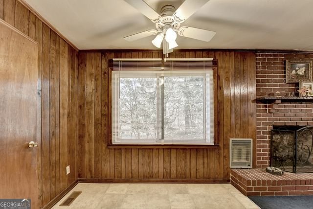 3527 Lakeview Drive Gainesville - Photo 7