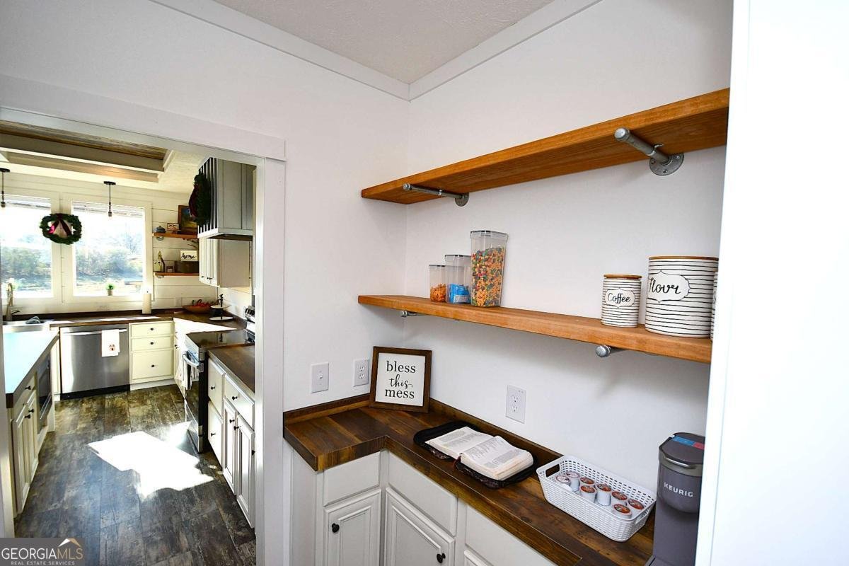 703 Addison Road Buchanan - Photo 22