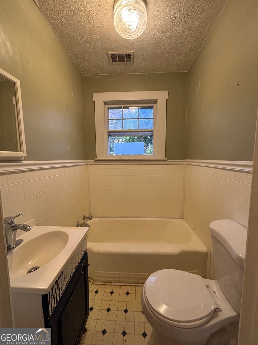 1111 Hemphill Road Stockbridge - Photo 9