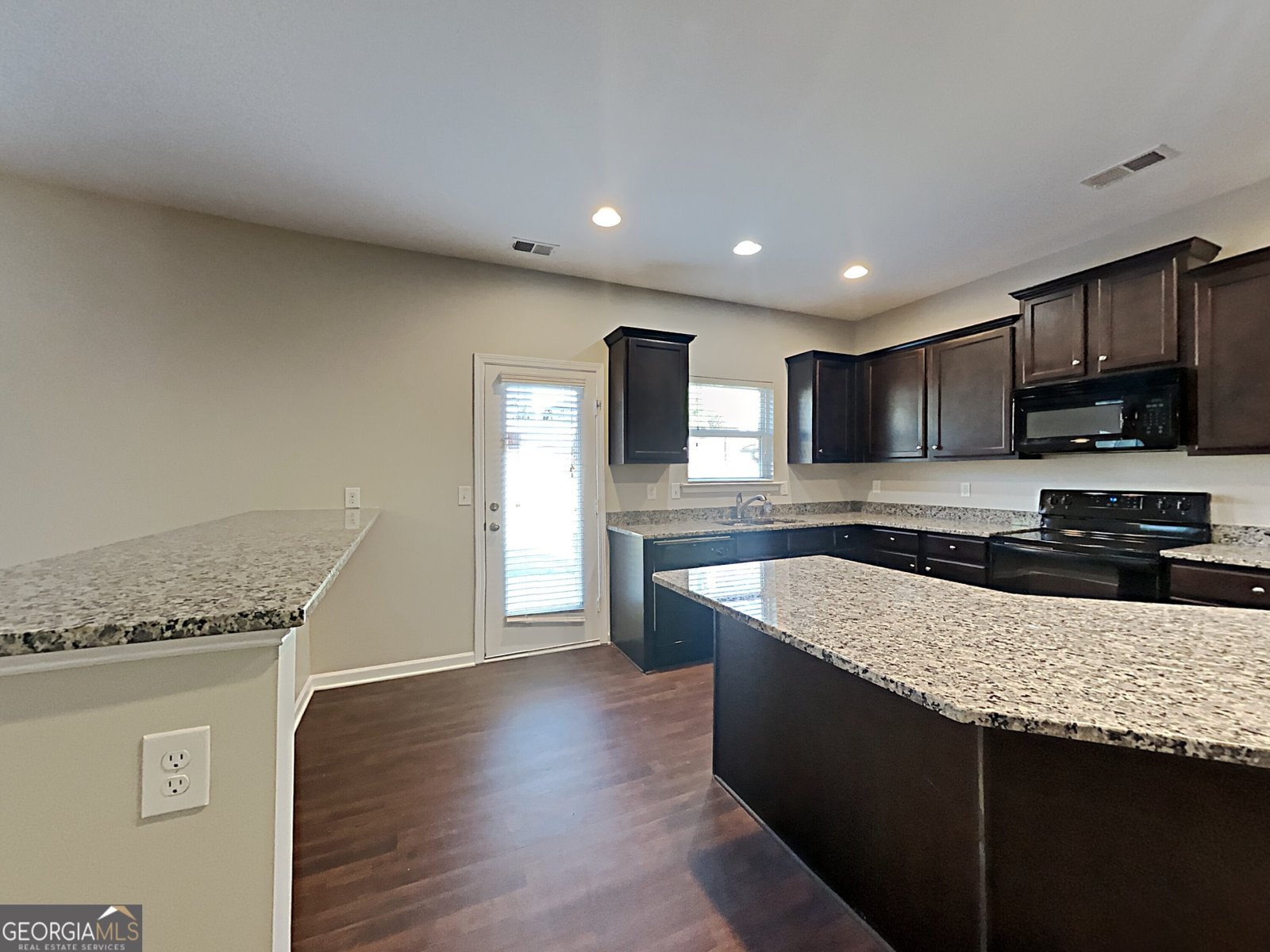 421 Reinhardt Lane Ball Ground - Photo 6