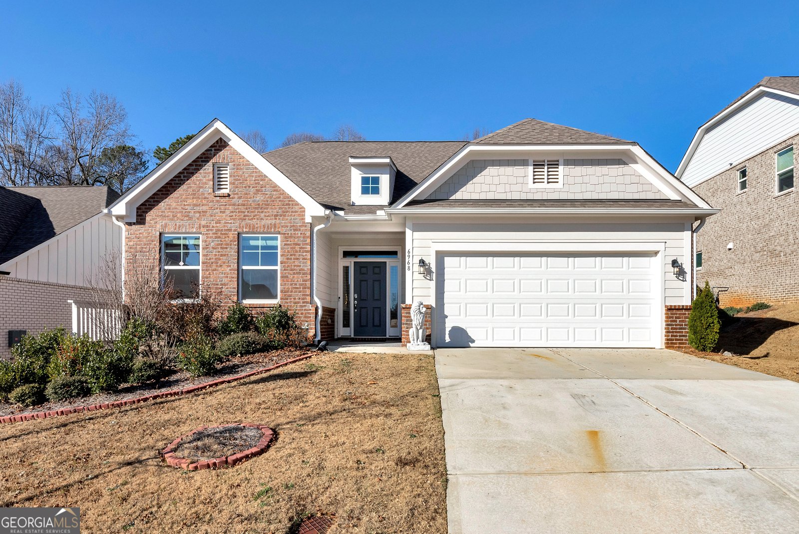6968 Manchester Drive Flowery Branch - Photo 1