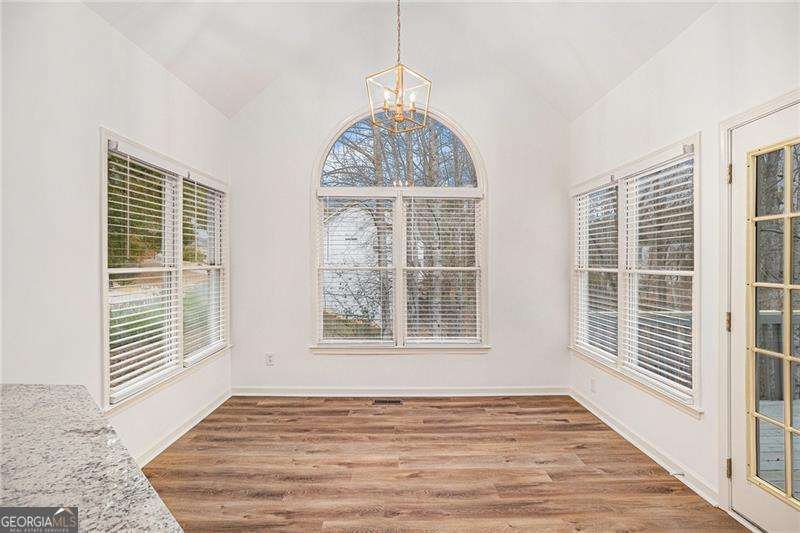 200 Ridge Bluff Lane Suwanee - Photo 9