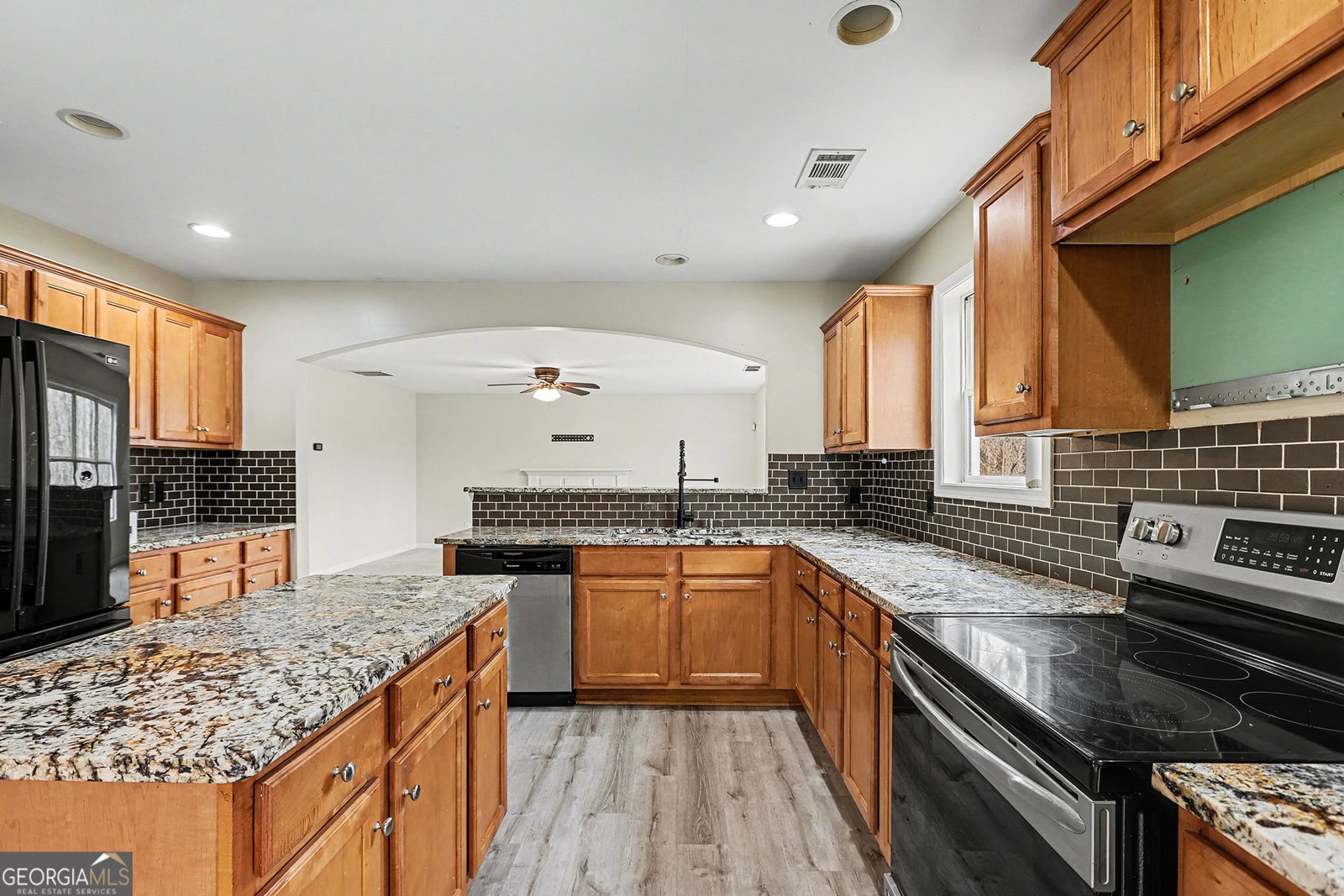 8860 Penbrooke Court Cumming - Photo 17