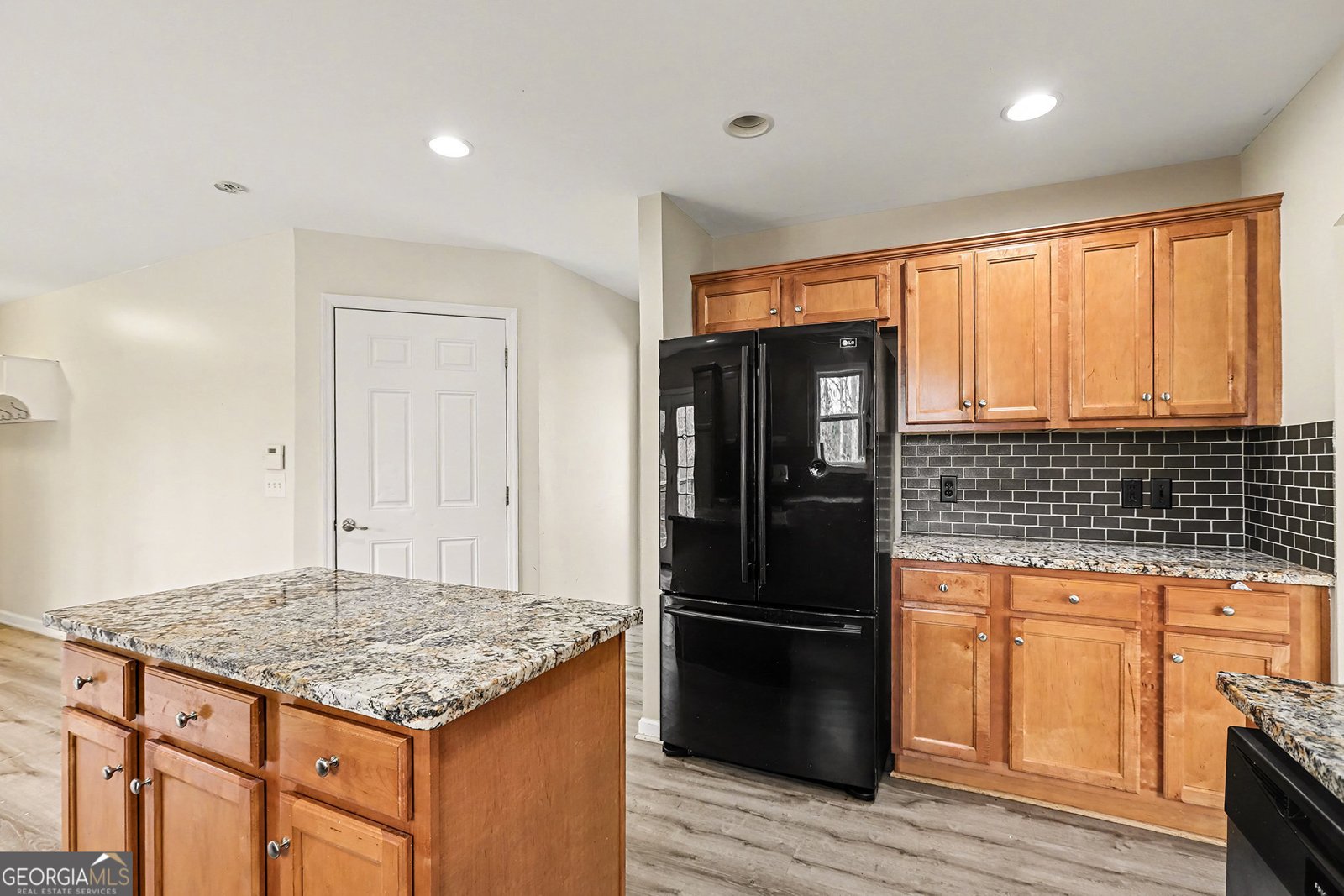 8860 Penbrooke Court Cumming - Photo 18