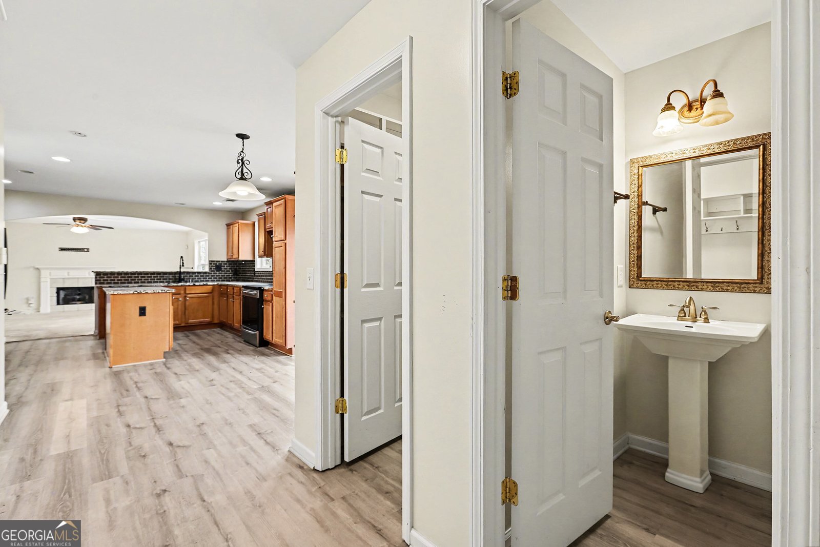 8860 Penbrooke Court Cumming - Photo 19