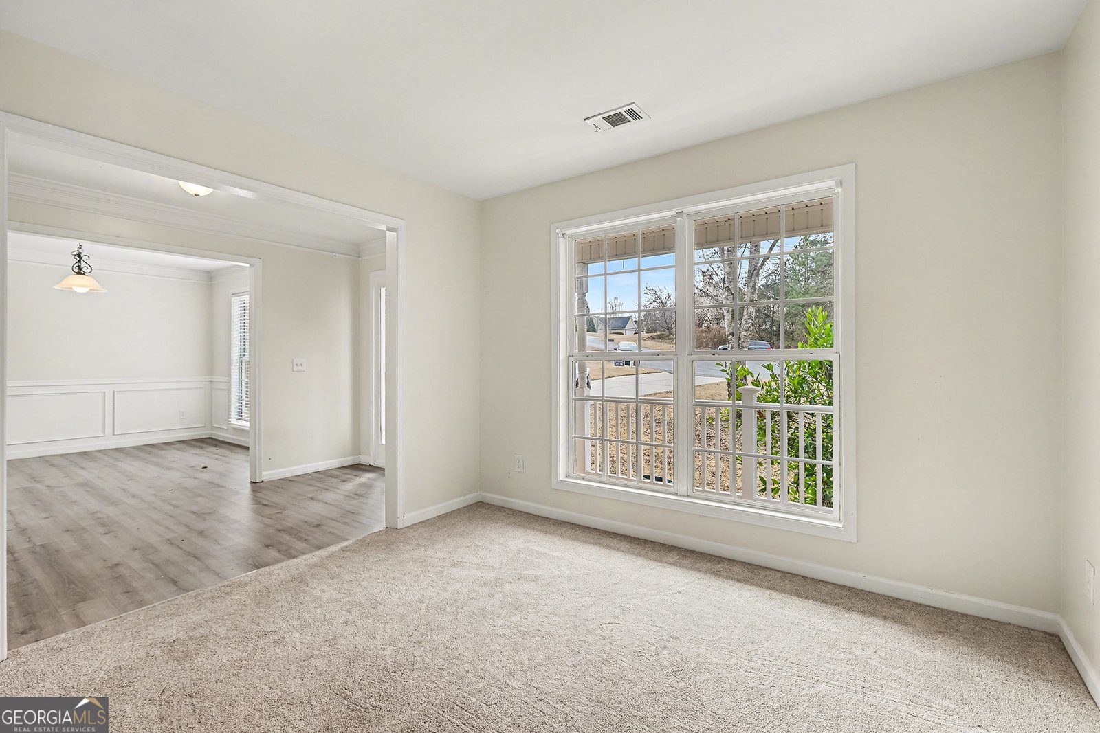 8860 Penbrooke Court Cumming - Photo 6