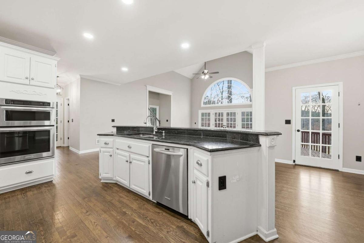 302 Mosswood Court Woodstock - Photo 18