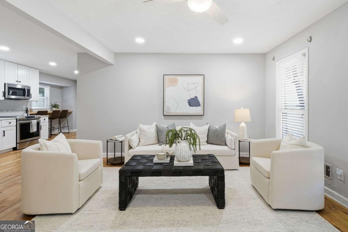 111 John Christopher Drive Alpharetta - Photo 7