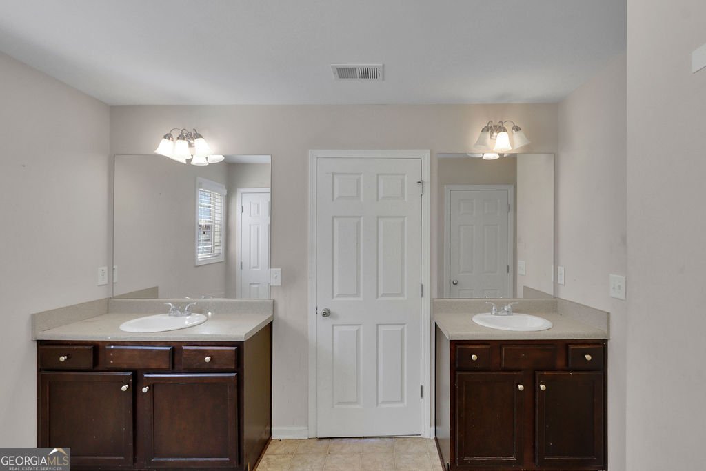 5642 Elwood Circle Flowery Branch - Photo 23