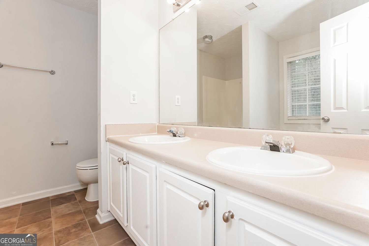 1024 Miss Amber Way Locust Grove - Photo 15