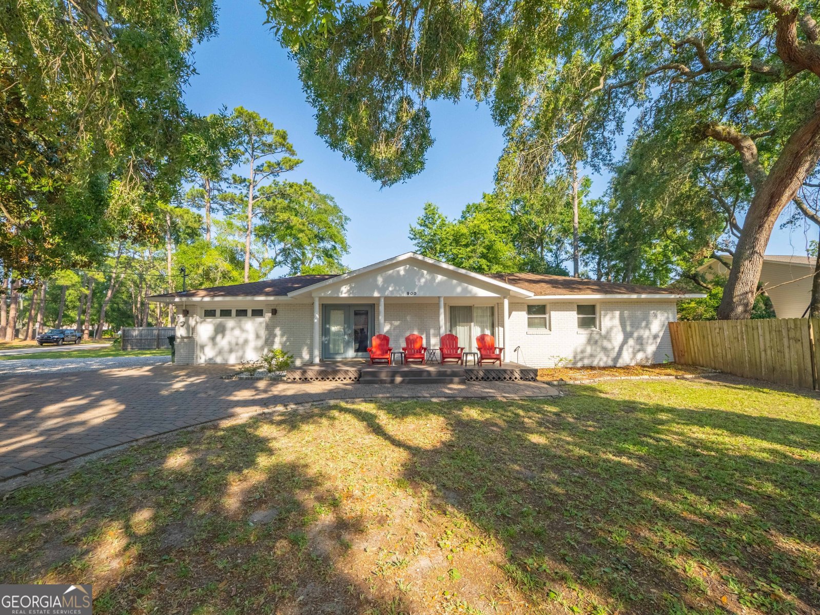 900 Mallery Street St. Simons - Photo 1