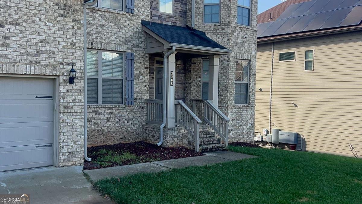 3205 Bowlin Drive Fairburn - Photo 1